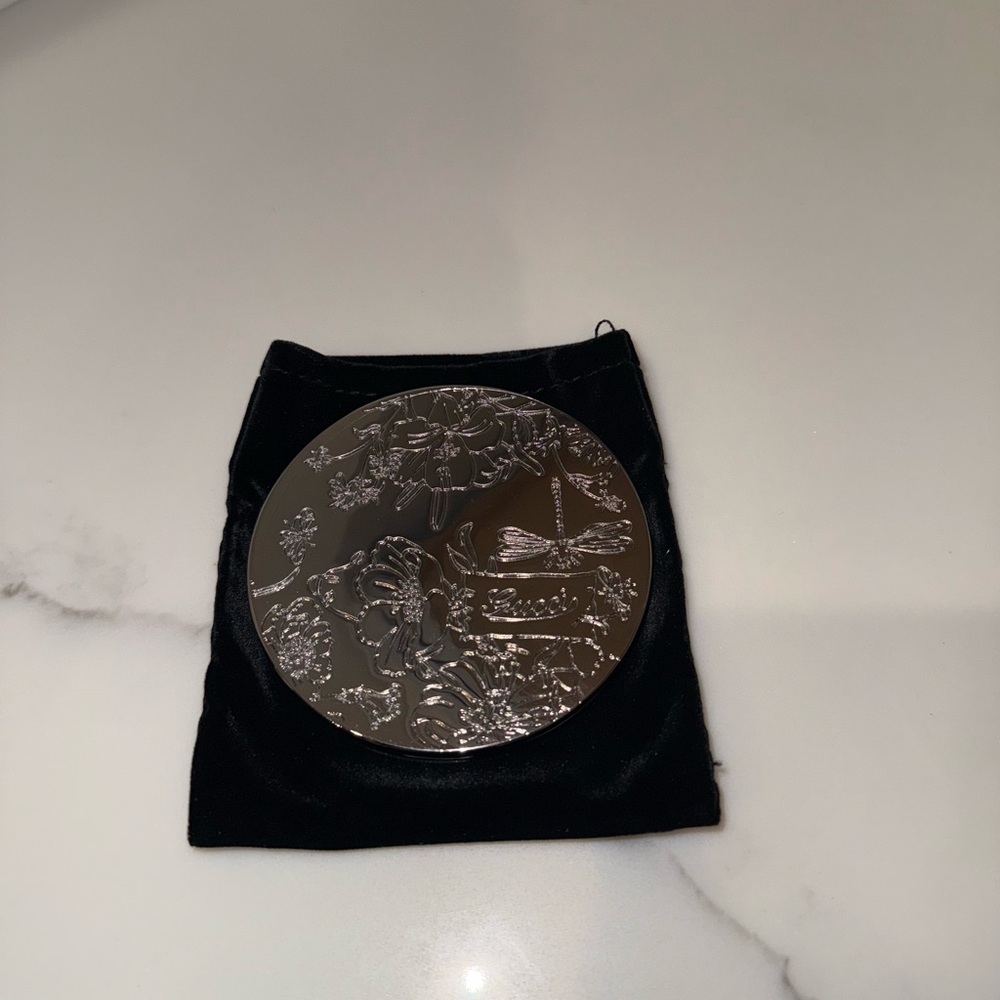 New Gucci Silver Flora Compact Mirror - Picture 11 of 12